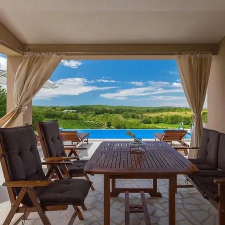 Pilati Tatil Evi Poreč